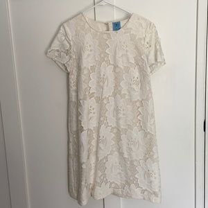 White/cream lace dress